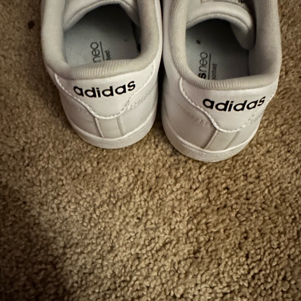 Adidas Shoe - Picture 4 of 4